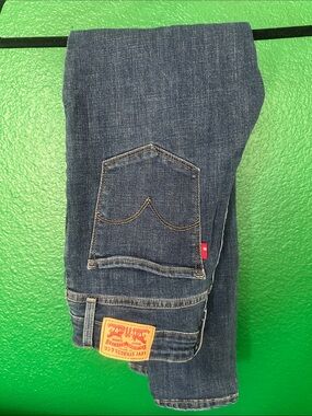 Levi’s 721 High rise Women's Dark Blue Skinny Jeans Size 28